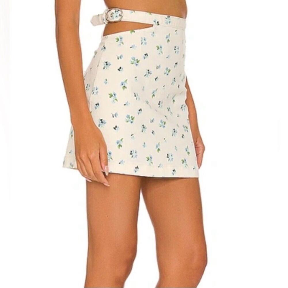 weworewhat cut out mini skirt watercolor ditsy zr5 ivory with blue floral small - Picture 2 of 13